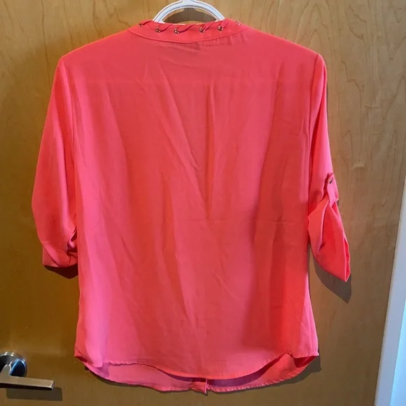 Bebe Blouse - Picture 3 of 3